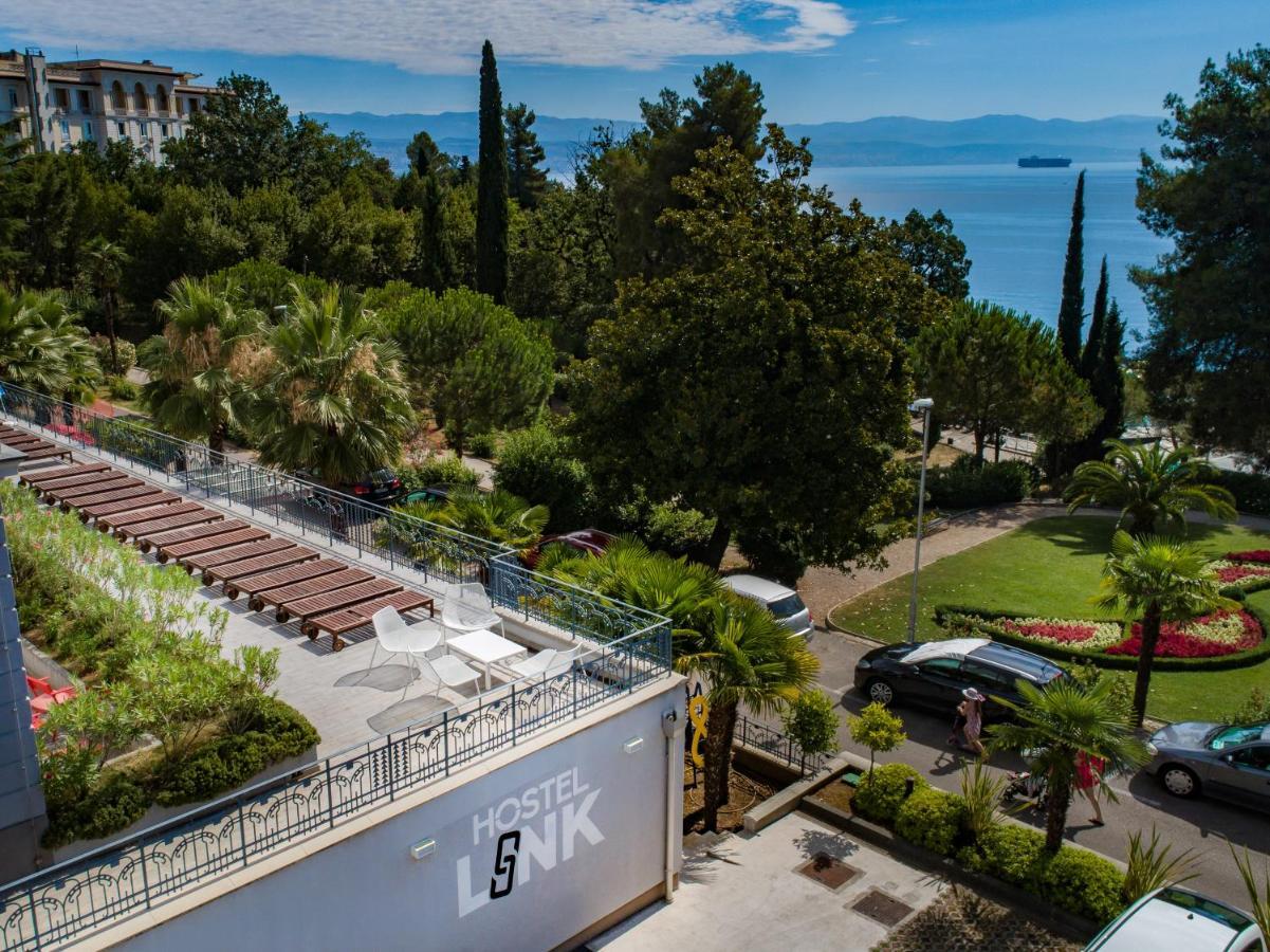 Hostel Link Lovran Εξωτερικό φωτογραφία