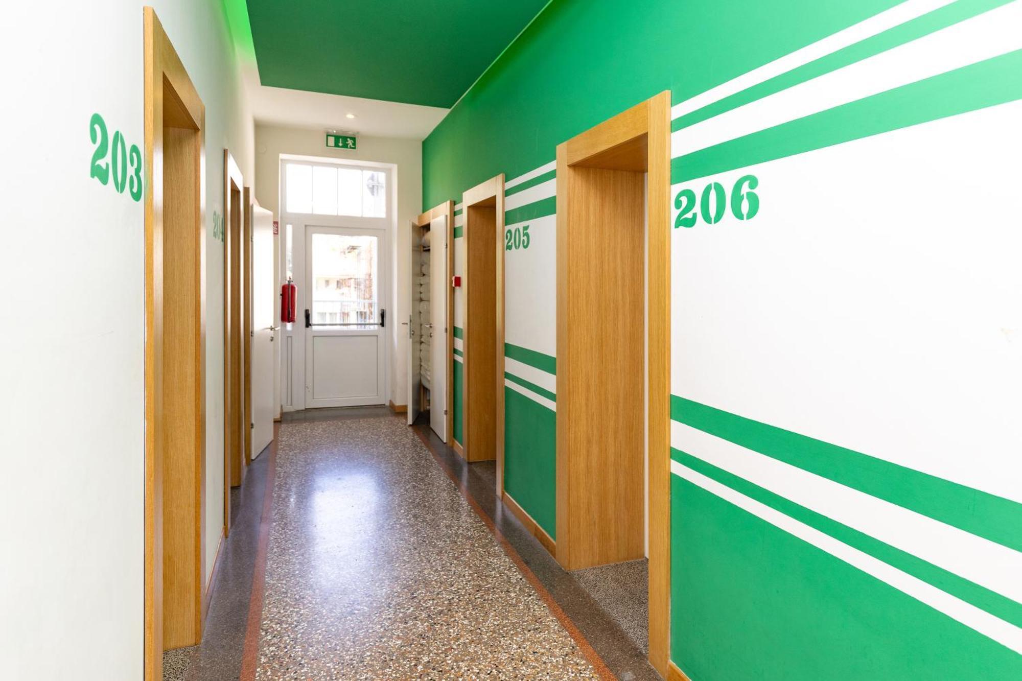 Hostel Link Lovran Εξωτερικό φωτογραφία