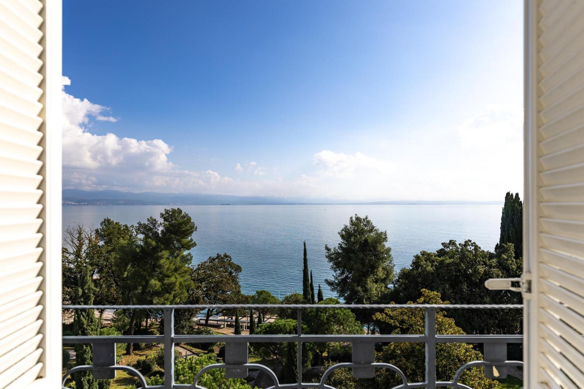 Hostel Link Lovran Εξωτερικό φωτογραφία
